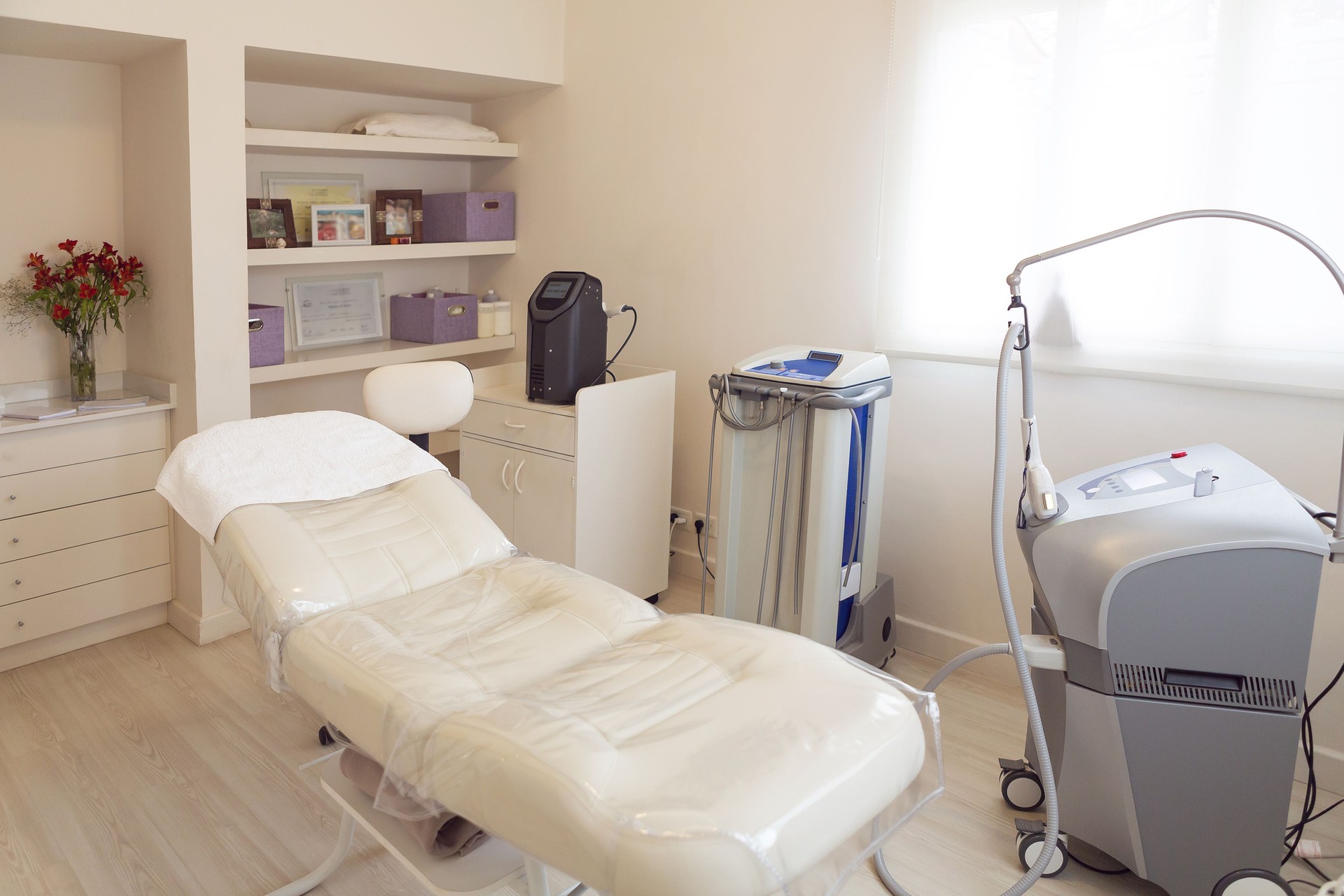 Dermatological office and aesthetic treatments without people